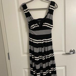 White House Black Market - Black & White Summer Women's Sun Dress